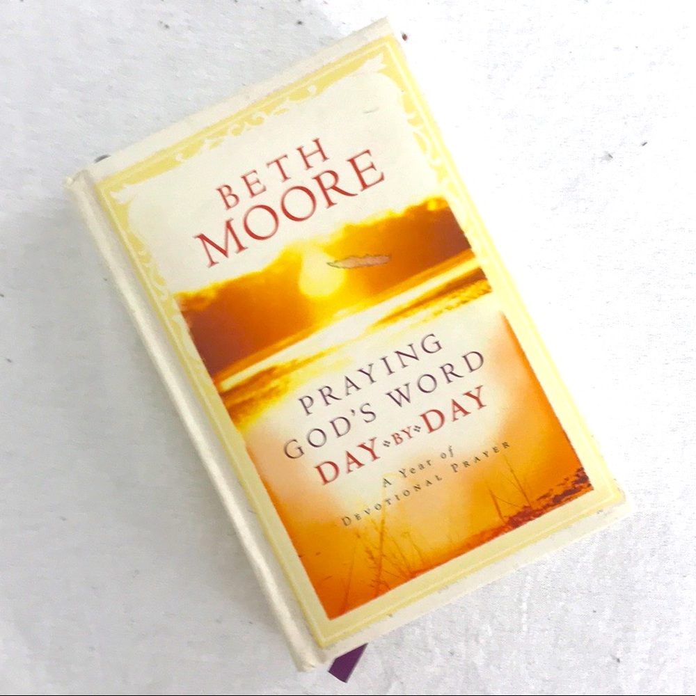 📚BOOK! PRAYING GOD’S WORD DAY BY DAY. NWOT!